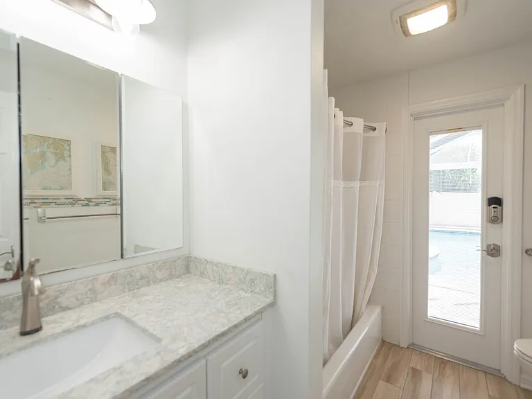 444 Finch Dr — Photo 49