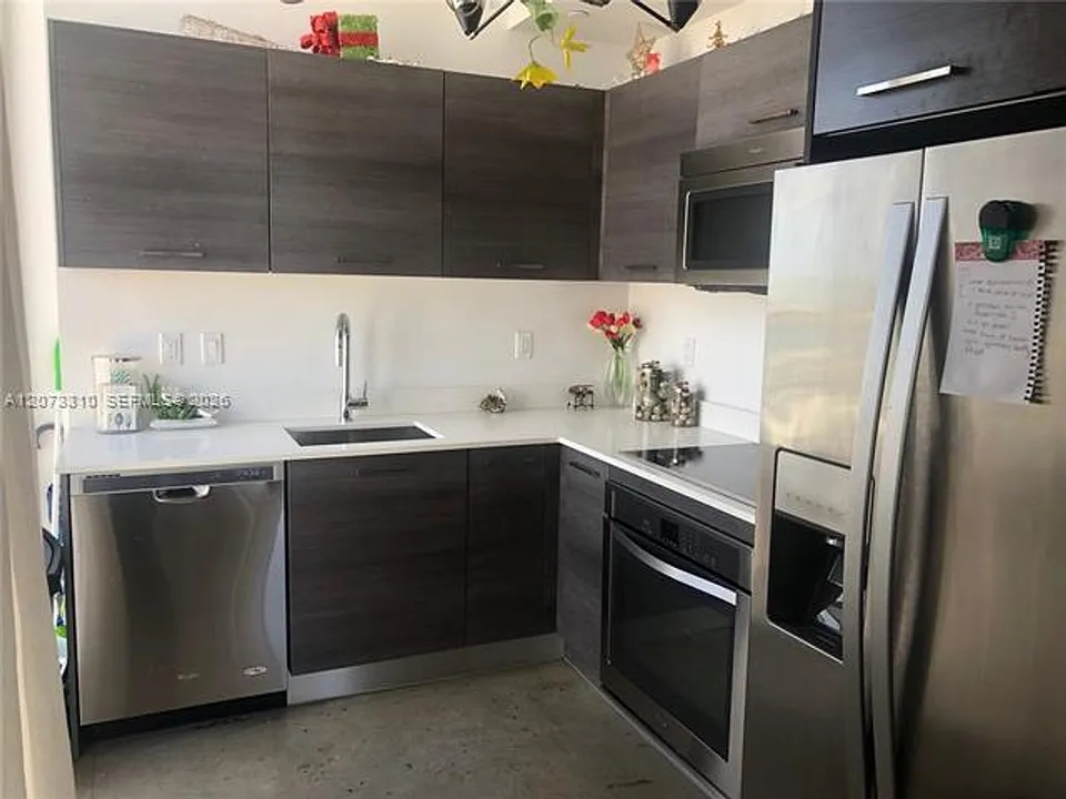 151 SE 1st St #Penthouse CU-10
