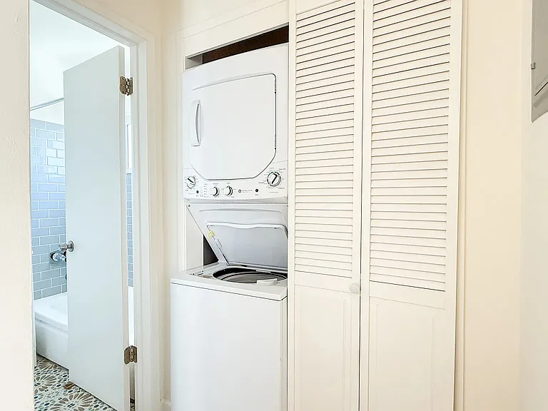 632 Parkman Ave #4 — Photo 7