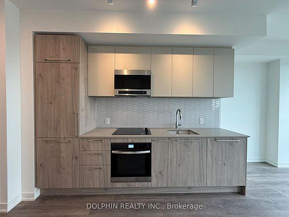 4th image of 1381 Lakeshore Rd E #615