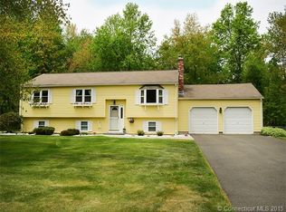 34 Susan Dr, Suffield, CT 06078