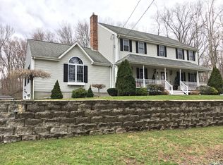 63 Magnolia Dr, North Attleboro, MA 02760