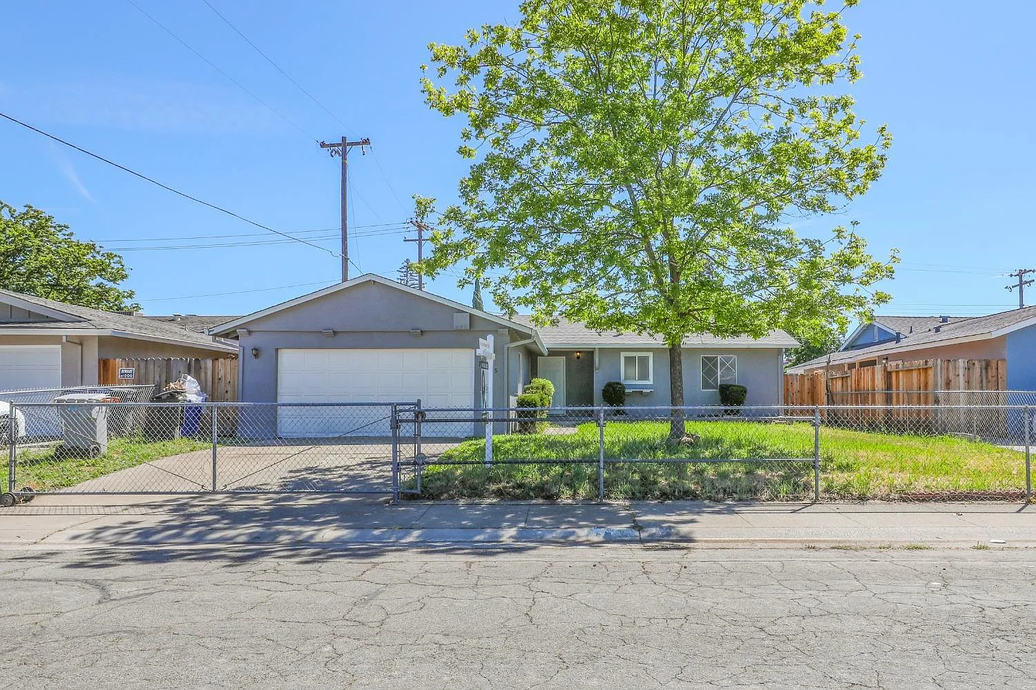 7405 Troon Way photo 1