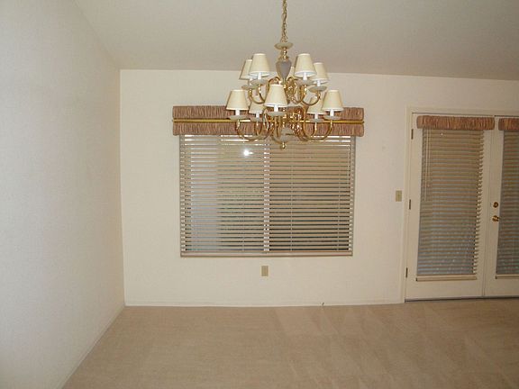 Dining Room (Great Room)