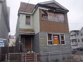 4th image of 10904 95th Ave