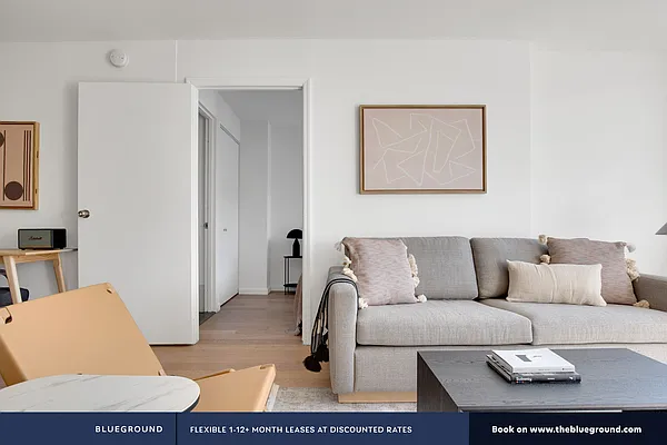 Rented by The Blueground | media 2