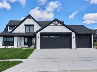 2069 Thea Ln SW, Rochester, MN 55902