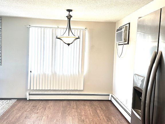 Large eat in kitchen/dining