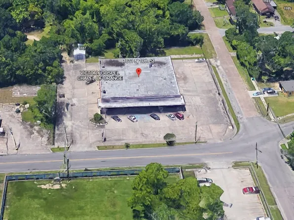 1011 10th St N, Orange, TX 77630