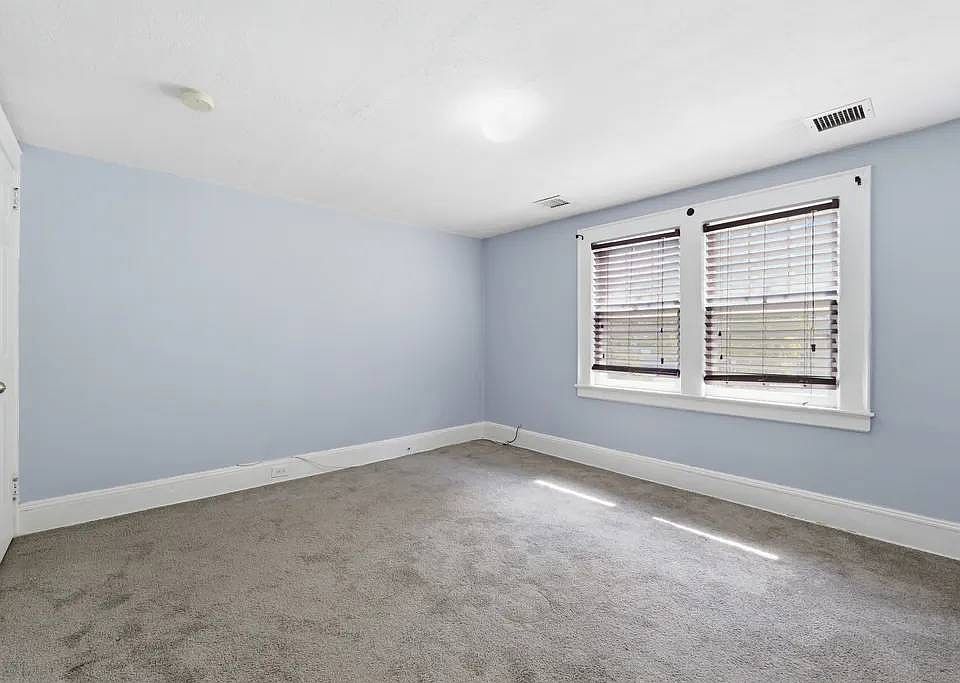 1st image of 41 Beekman St APT 2