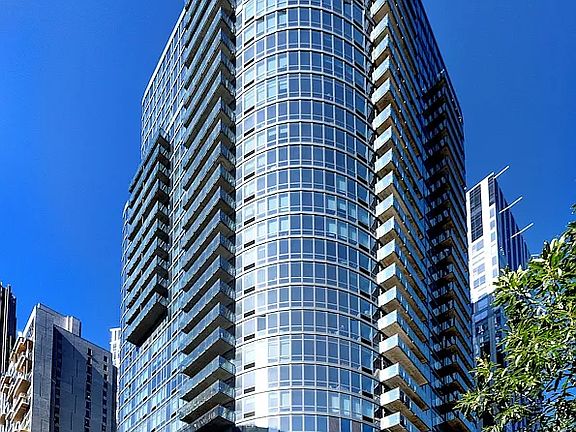 5th image of 86 Fleet Pl APT 8F