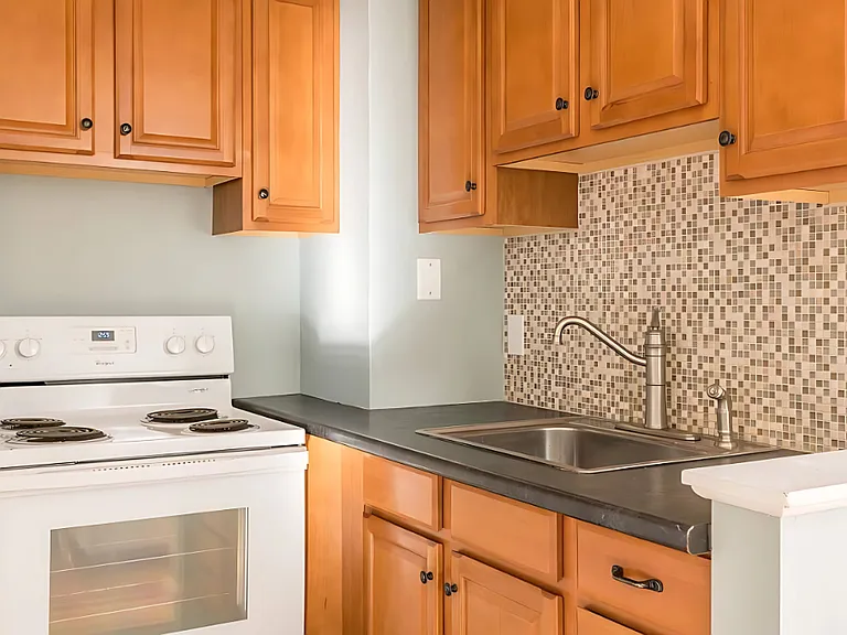 29 Pleasant Ave #3 — Photo 14