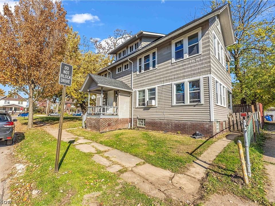 1st image of 3215 W 100th St #3