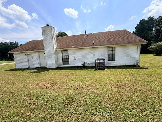 972 Faulkner Rd — Photo 2