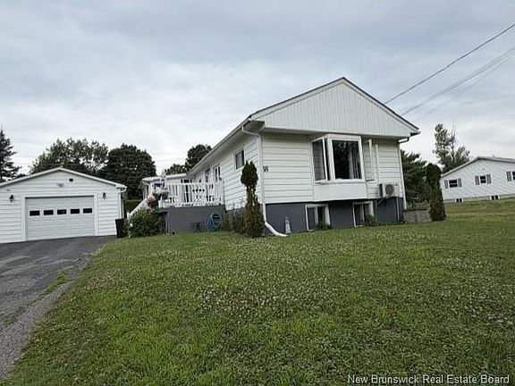 3rd image of 38 Rose St