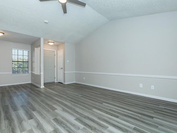 3rd image of 3808 Post Oak Blvd #1106