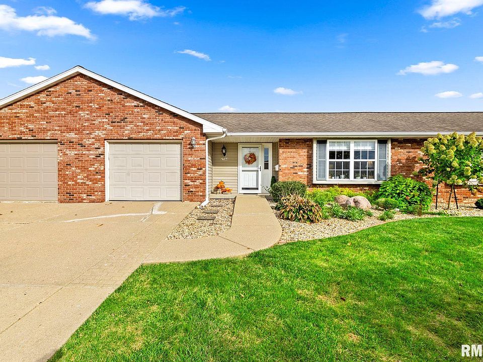1st image of 2744 Village Ct