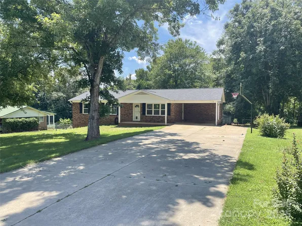 148 Pratt Ln, Statesville, NC 28625