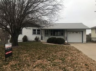 406 Chippewa Dr, Gretna, NE 68028