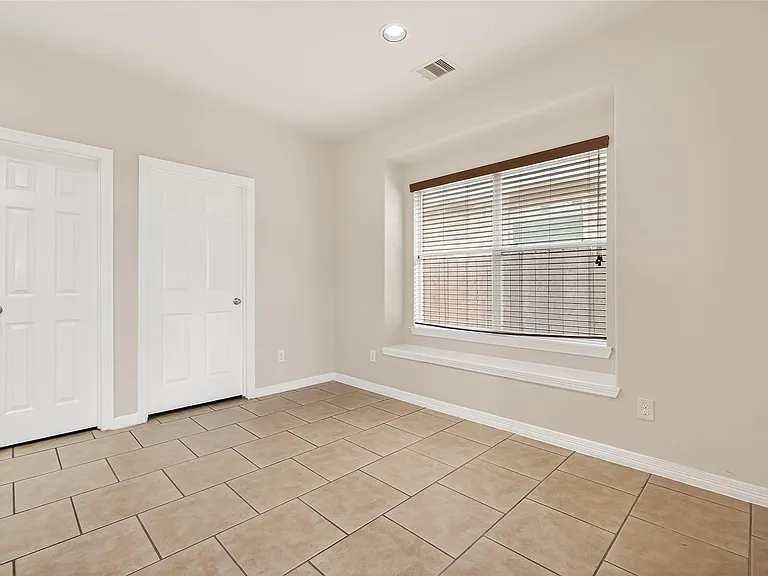 24526 Avellino Ct — Photo 15