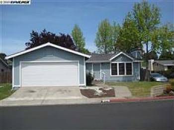 2nd image of 486 Canyon Creek Dr