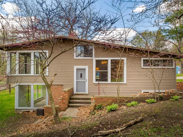 2 Old Orchard Ln, Valparaiso, IN 46383