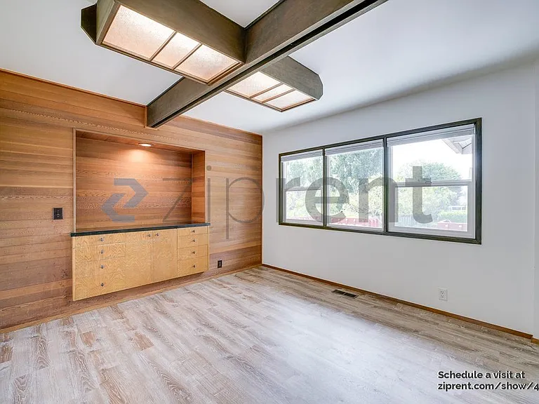 4110 44th Ave SW — Photo 6