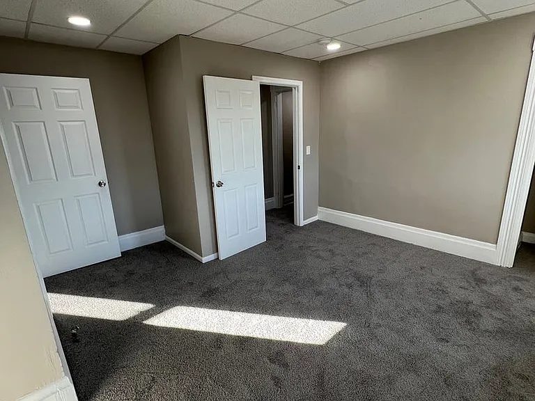 1328 Diana St — Photo 25