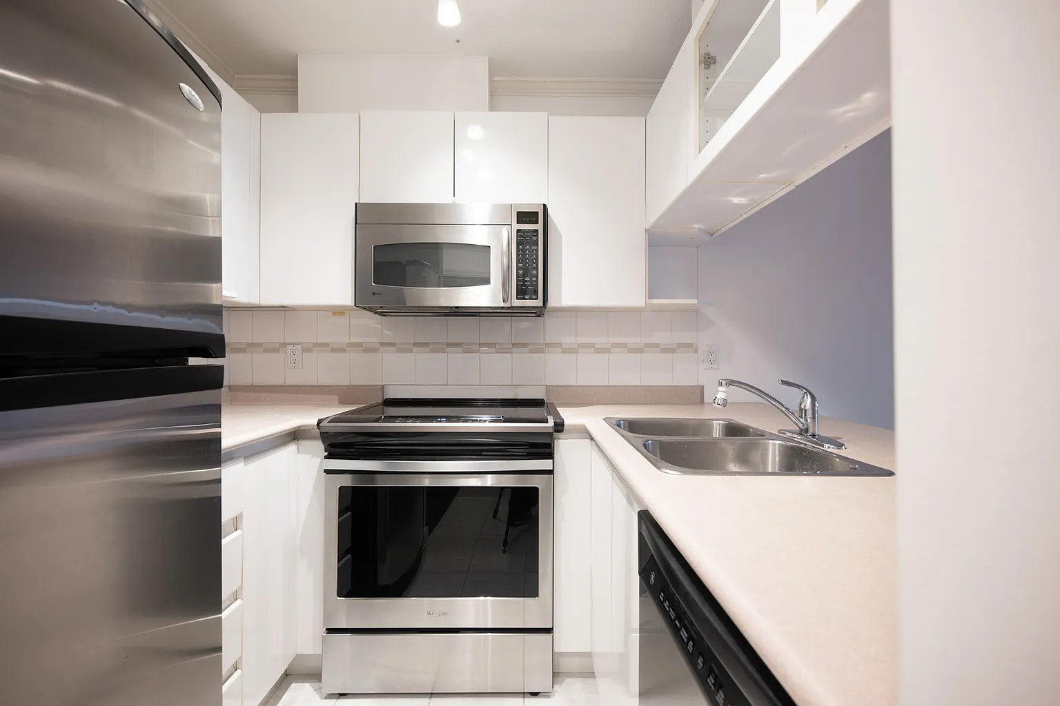 3638 Broadway W #309 photo 1