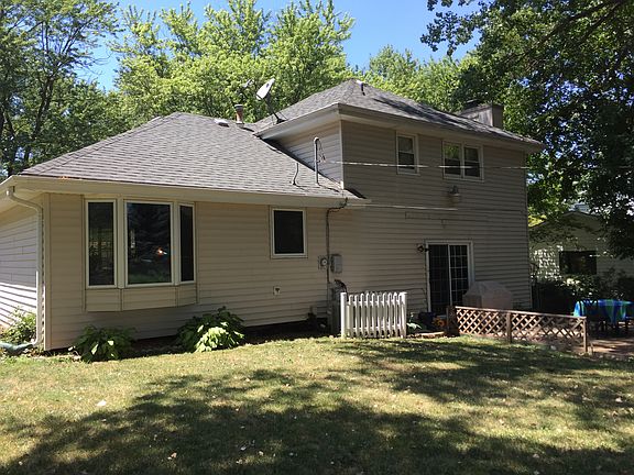 3rd image of 1105 S Grandview Ave