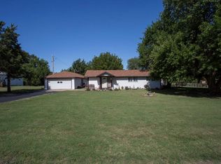 2341 S Bedford St, Wichita, KS 67207