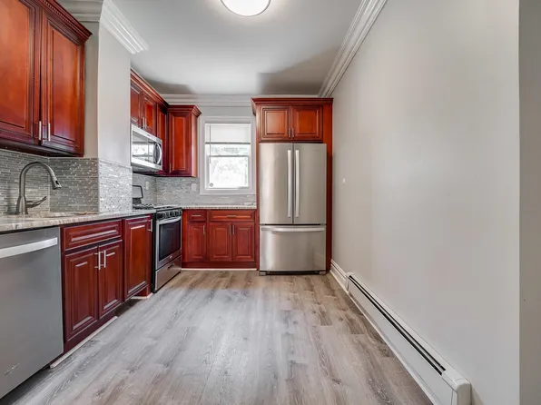 214 Olean Avenue image 11 of 37