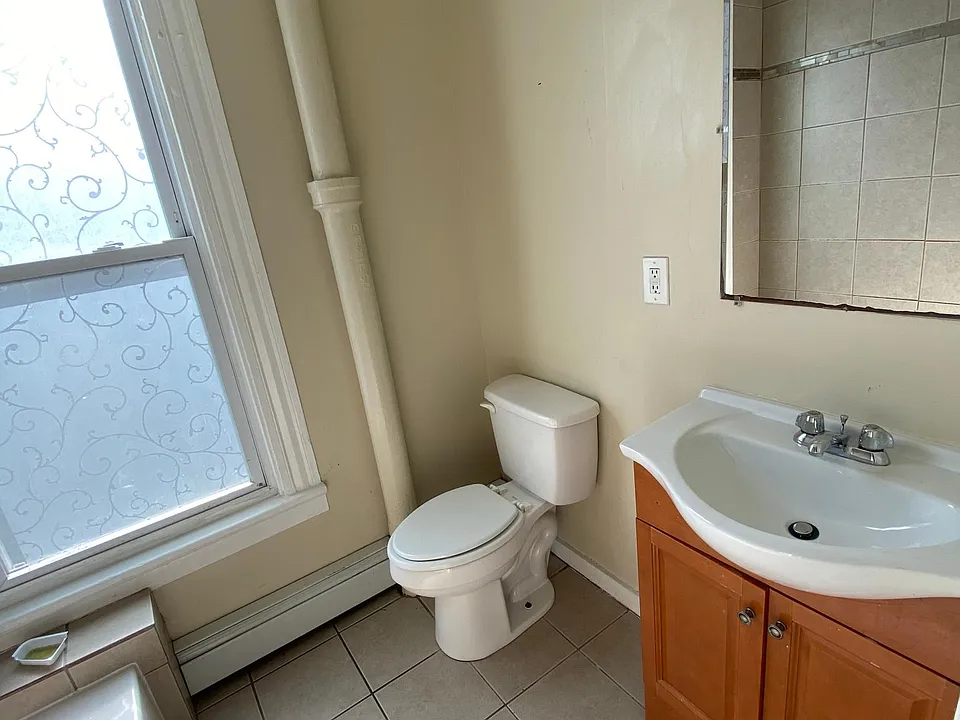 92 Chapel St #2