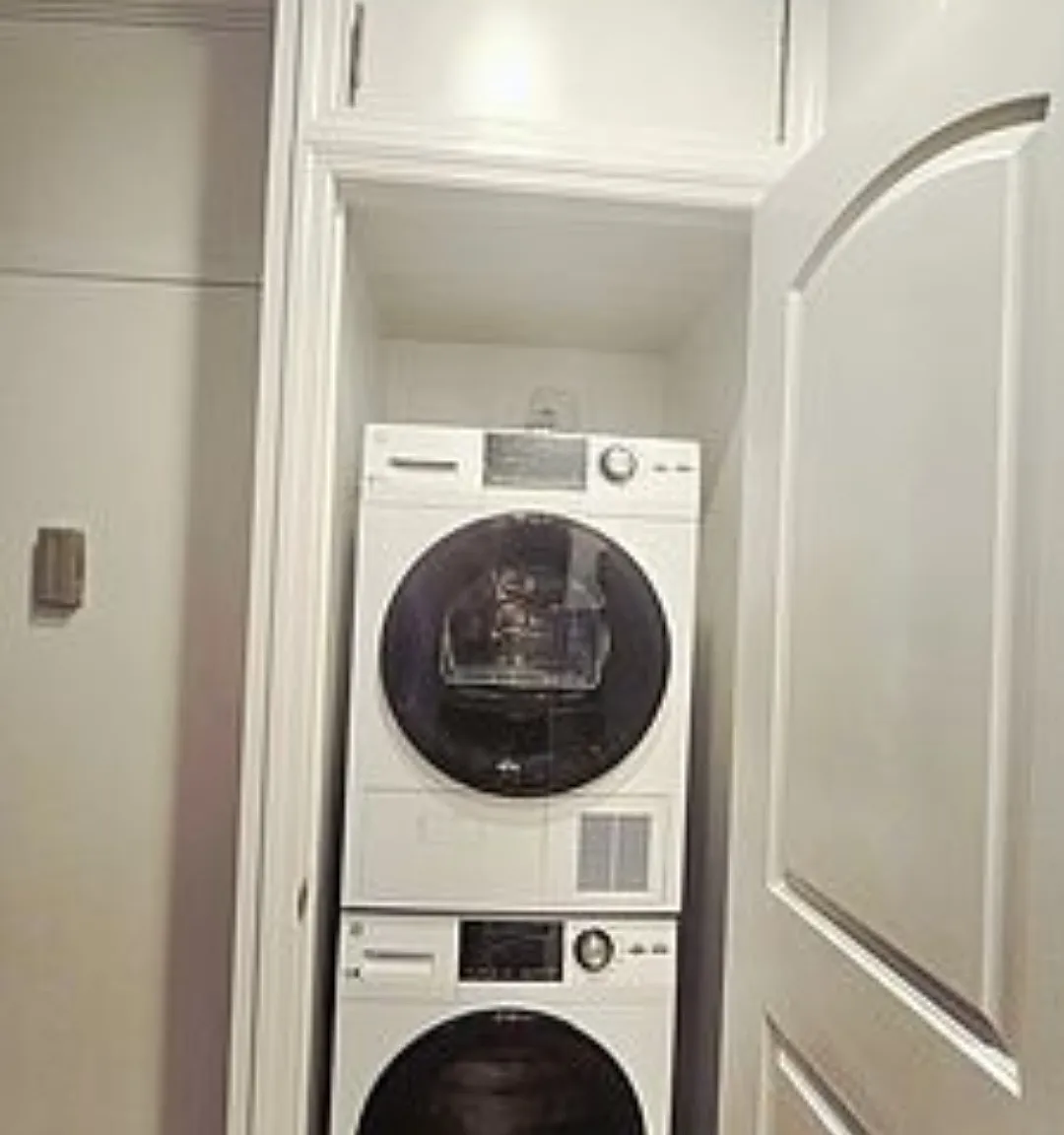 421 East 73rd Street — Photo 1