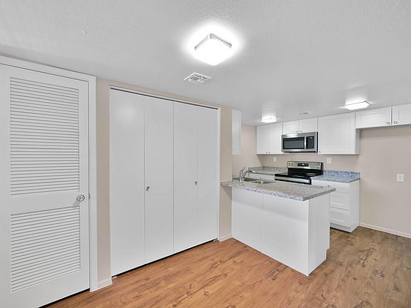 4th image of 1730 W Emelita Ave APT 2022