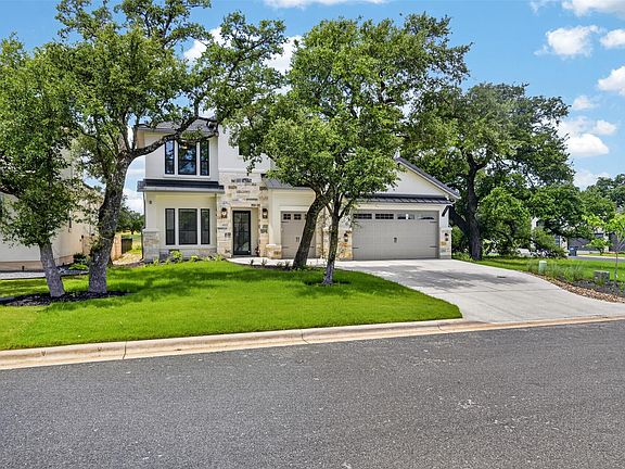 2nd image of 305 Indigo Ln