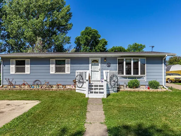 608 4th St NE, Dilworth, MN 56529