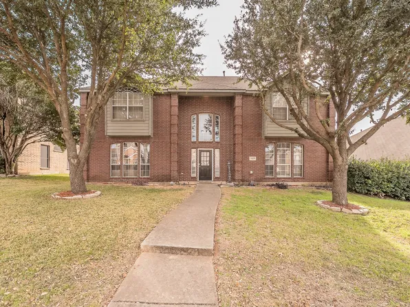 1528 Mill Creek Dr, Desoto, TX 75115