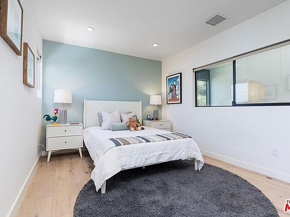 3rd image of 12495 Rubens Ave