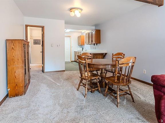5th image of 105 Shavano Drive #B4
