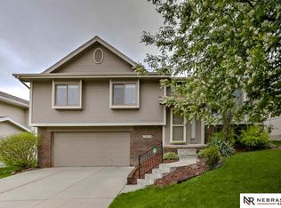 16618 Adams St, Omaha, NE 68135
