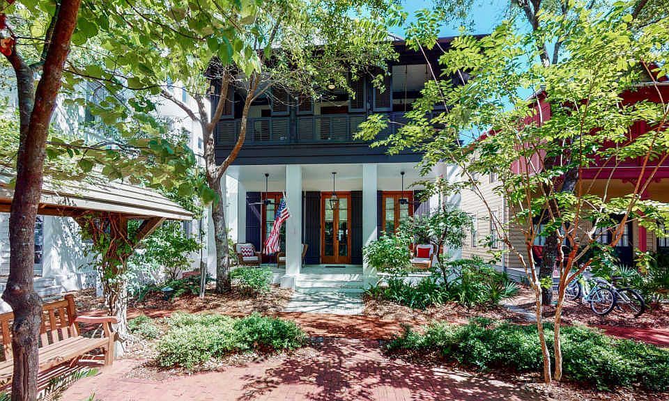 1st image of 24 Bourne Ln