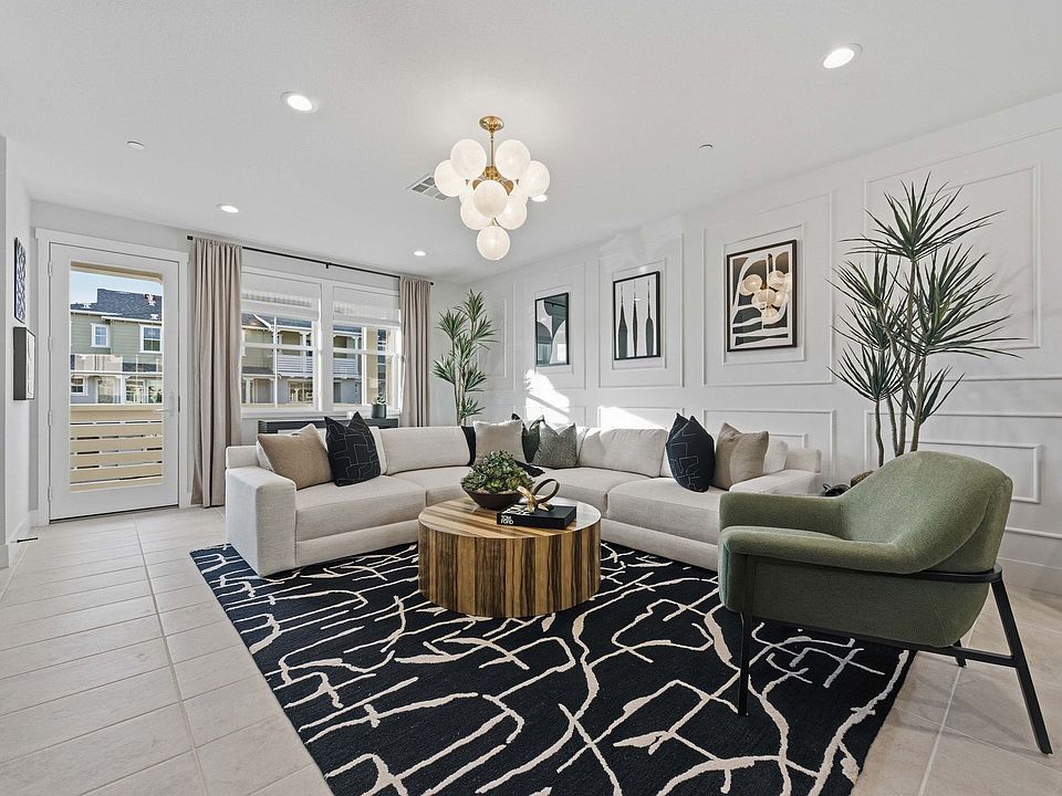 Solera at Arroyo Crossings by Trumark Homes I Residence 3 Model I Living Room