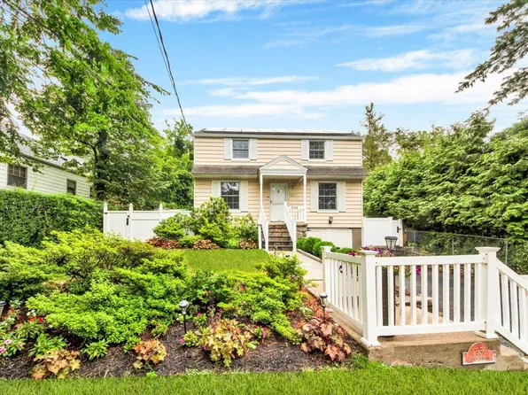 2356 Palmer Avenue, New Rochelle, NY 10801