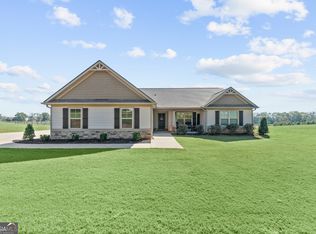 4404 Smokey Rd, Newnan, GA 30263