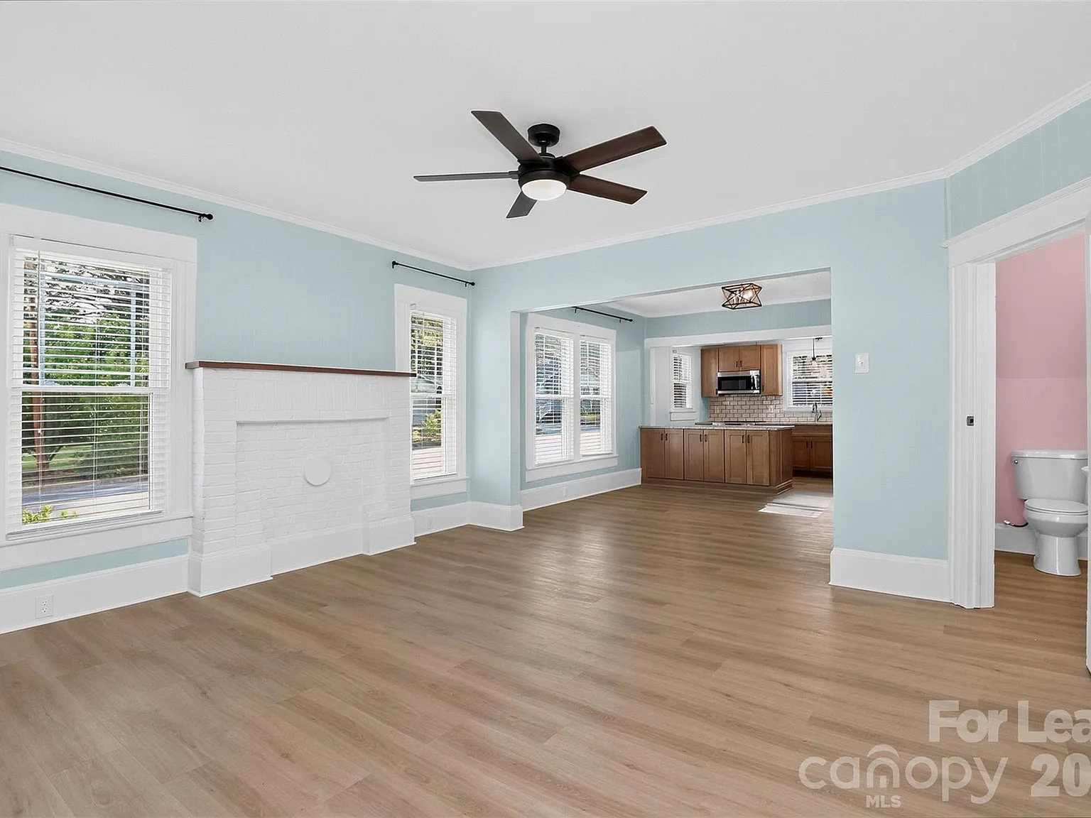 4 bed, 2.5 bath, $2,150 — Photo 3