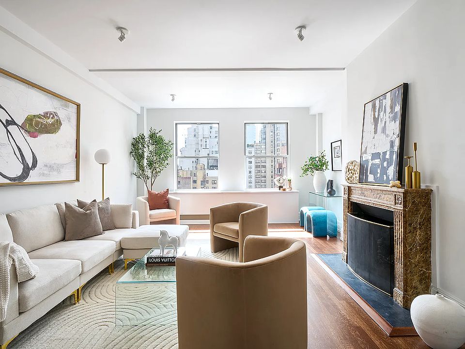 1st image of 130 E 75th St #10C