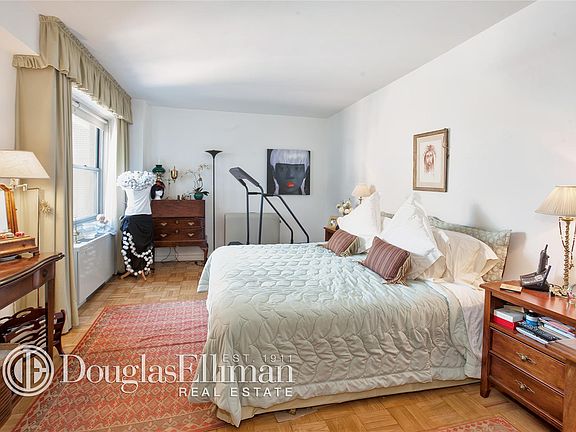 3rd image of 400 E 56th St APT 25J
