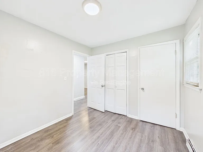 8028 Montgall Ave — Photo 12