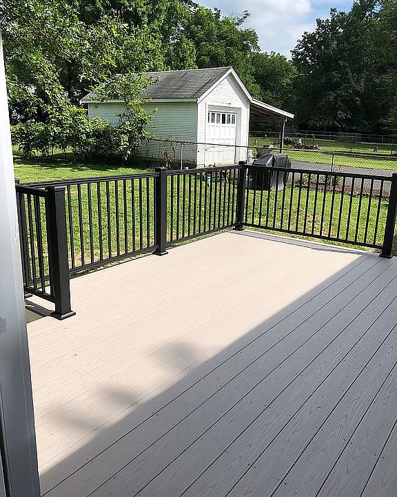 2nd image of 1014 Maycliffe Pl